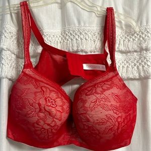 Red lace Cacique bra 46c